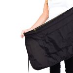 delantal The Mod modelo 187-blk detalle parte abajo