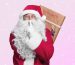 5 ideas de regalos para el amigo invisible. Papa noel sostiene un regalo secreto detrás de su espalda